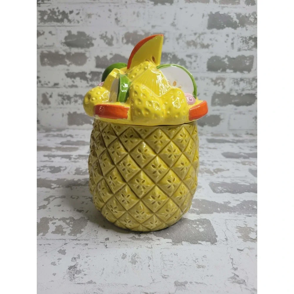 Vintage‎ 1970s Pineapple Cookie Jar Fruit Cara Creations Corp 1979